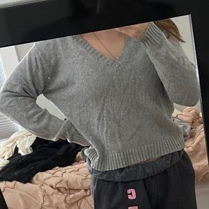 Brandy Melville sweater